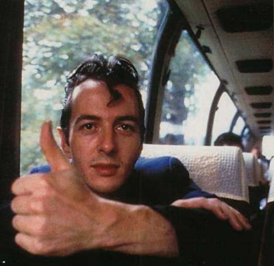 09posestrummer10