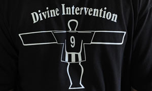 a-t-shirt-devoted-to-the-002 a-t-shirt-devoted-to-the-002