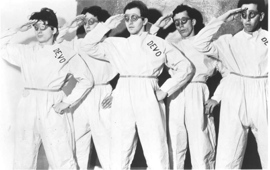 la-et-ms-long-time-devo-drummer-alan-myers-has-001