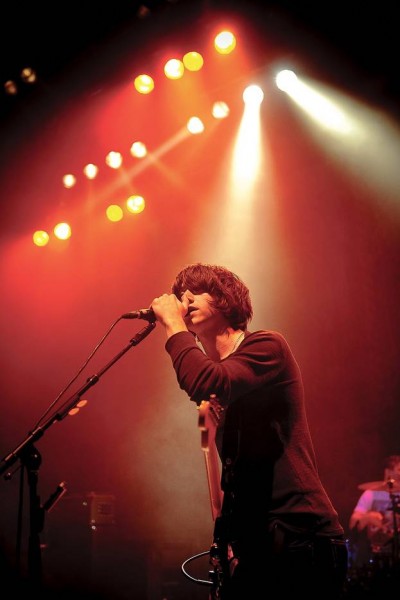 06s08-arcticmonkeys-779__mngl_20110506nb5x008,nje_1.indd_3746