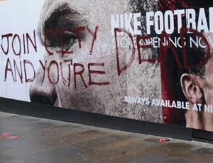 Anti-Wayne-Rooney-Graffit-001